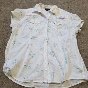 Womens size XXL white short sleeve button up